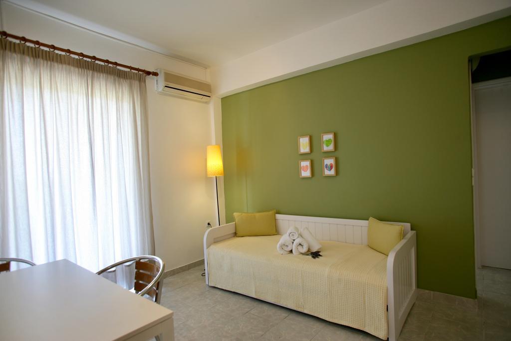 Long View Apartments Porto Heli Esterno foto